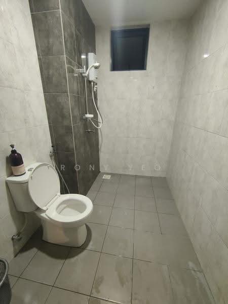 Kondominium untuk Disewa di Vista Bangi - Rony Yeo - Bathroom - PropertyGuru.com.my