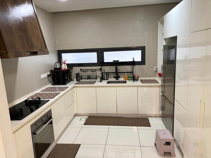 Condominium for Sale at The Veo - Sharon Mah - Kitchen - PropertyGuru.com.my