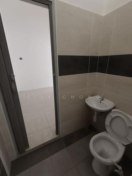 Semi-Detached House for Sale in Bandar Seri Botani (Ipoh) - Lily Chong - Bathroom - PropertyGuru.com.my