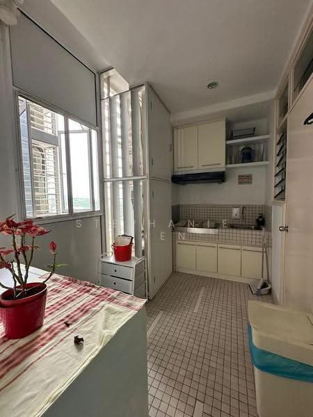 Condominium for Sale at Kiaramas Ayuria - Stephanie Chen - Kitchen - PropertyGuru.com.my