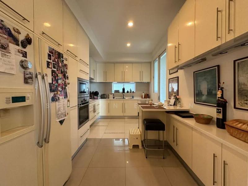 Condominium for Sale at Kiaramas Ayuria - Stephanie Chen - Kitchen - PropertyGuru.com.my