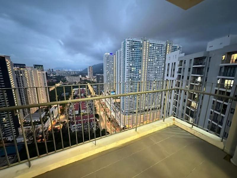 Kediaman Servis untuk Dijual di The Tamarind - Jason Phoon - Balcony - PropertyGuru.com.my