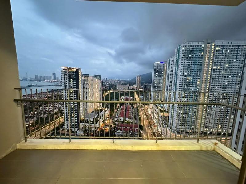 Kediaman Servis untuk Dijual di The Tamarind - Jason Phoon - Balcony - PropertyGuru.com.my