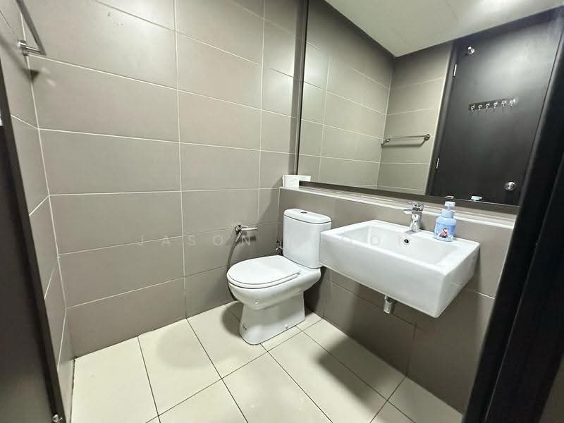 Kediaman Servis untuk Dijual di The Tamarind - Jason Phoon - Bathroom - PropertyGuru.com.my