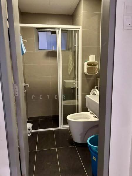 Kondominium untuk Disewa di Lakefront Residence - Peter Tan - Bathroom - PropertyGuru.com.my