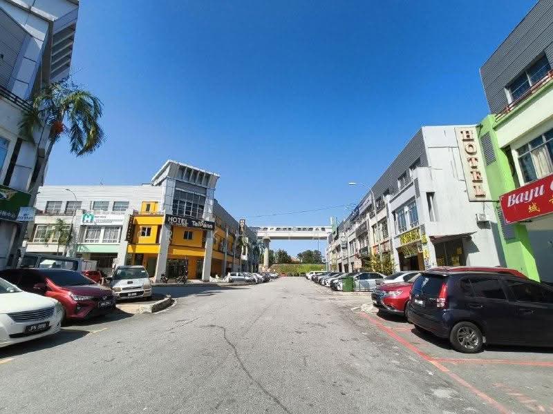 Shop / Office for Sale in Klang (Selangor) - Nor Khafadzah - Exterior - PropertyGuru.com.my