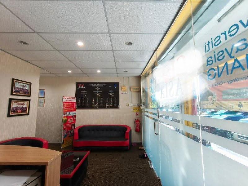 Shop / Office for Sale in Klang (Selangor) - Nor Khafadzah - Interior - PropertyGuru.com.my