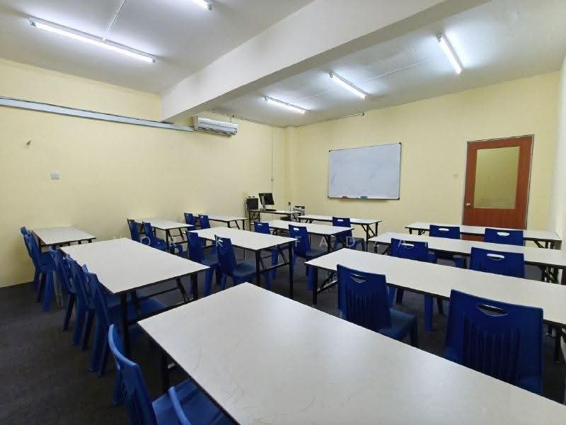 Shop / Office for Sale in Klang (Selangor) - Nor Khafadzah - Study - PropertyGuru.com.my