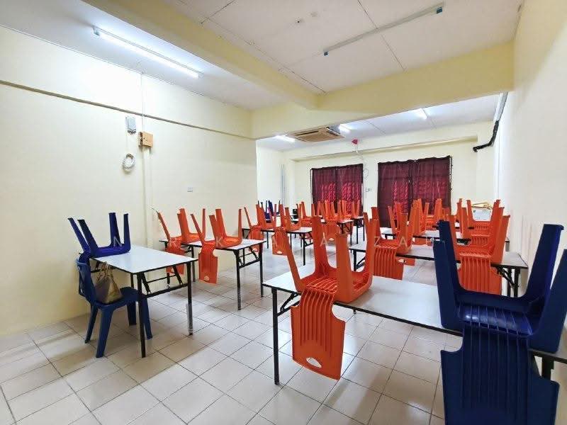 Shop / Office for Sale in Klang (Selangor) - Nor Khafadzah - Interior - PropertyGuru.com.my