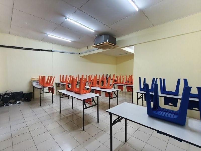 Shop / Office for Sale in Klang (Selangor) - Nor Khafadzah - Study - PropertyGuru.com.my