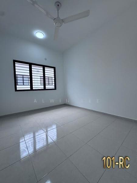2-storey Terraced House for Sale in Setia Utama (Setia Alam) - Alwin Lee - Interior - PropertyGuru.com.my