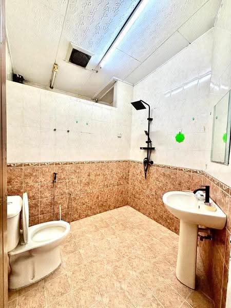 Rumah Teres 2-Tingkat untuk Disewa di Jalan Ipoh (Kuala Lumpur) - David Lao - Bathroom - PropertyGuru.com.my