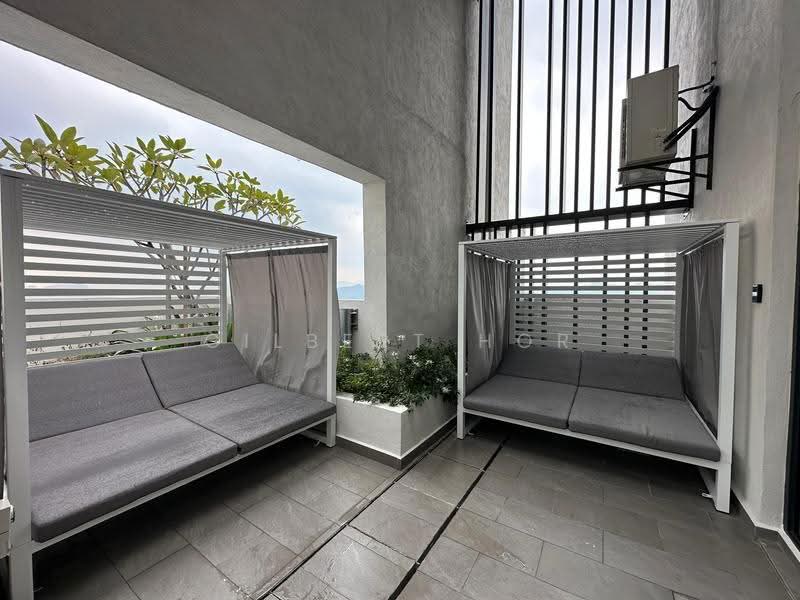 Kediaman Servis untuk Disewa di Quinn Residence - Gilbert Hor - Balcony - PropertyGuru.com.my