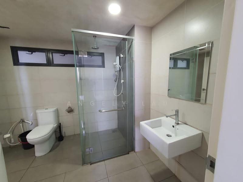 Kediaman Servis untuk Disewa di Solstice @ Pan'gaea - Angely Lau - Bathroom - PropertyGuru.com.my