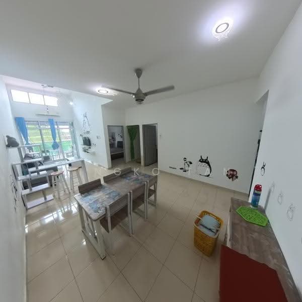 Rumah Bandar untuk Disewa di Sitiawan (Perak) - Lingko Tan - Living Room - PropertyGuru.com.my