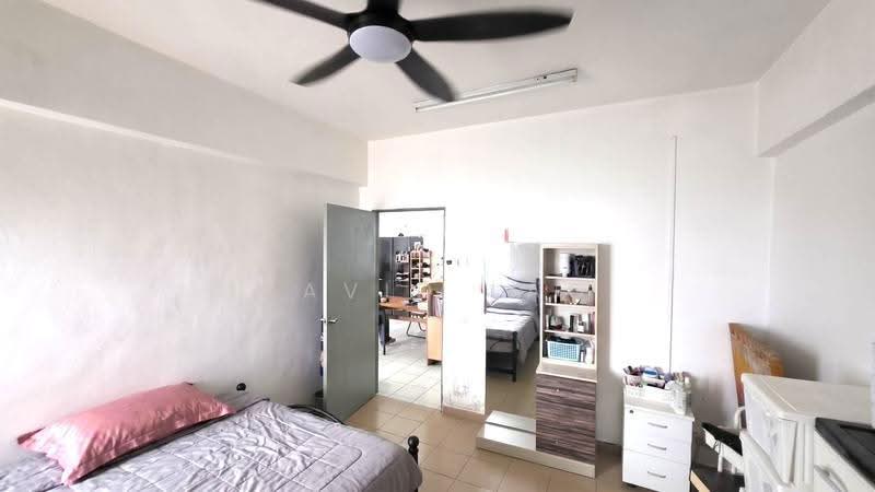 Pangsapuri untuk Disewa di Sri Mutiara - David Lao - Bedroom - PropertyGuru.com.my