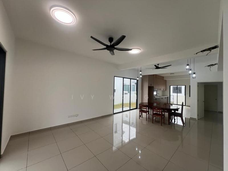 Rumah Teres 2-Tingkat untuk Disewa di Bandar Gamuda Cove (Dengkil) - Ivy Wong - Living Room - PropertyGuru.com.my
