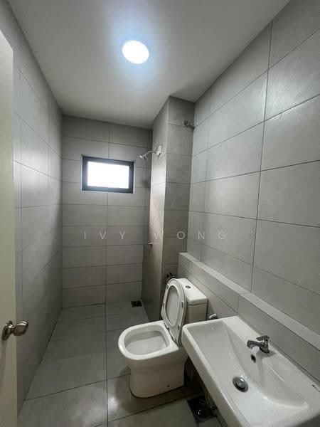 Rumah Teres 2-Tingkat untuk Disewa di Bandar Gamuda Cove (Dengkil) - Ivy Wong - Bathroom - PropertyGuru.com.my