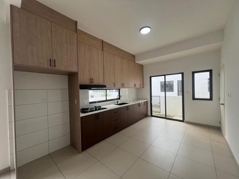 Rumah Teres 2-Tingkat untuk Disewa di Bandar Gamuda Cove (Dengkil) - Ivy Wong - Kitchen - PropertyGuru.com.my