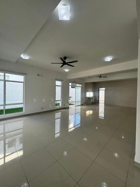 Semi-Detached House for Rent in Rawang (Selangor) - Katherine Leong - Living Room - PropertyGuru.com.my