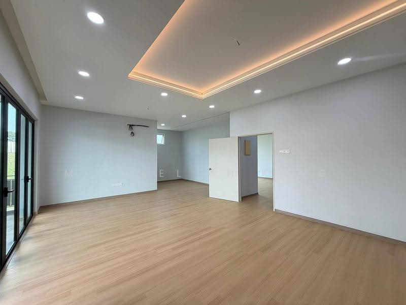 Semi-Detached House for Sale in Taman Mount Austin (Tebrau) - Michael Ah Kang - Living Room - PropertyGuru.com.my