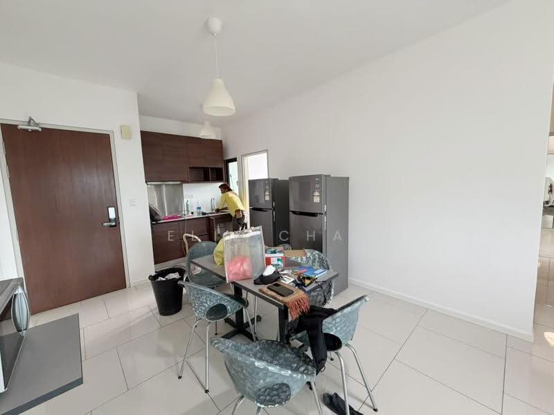 Kediaman Servis untuk Dijual di Three33 Residence - Eliz Chan - Kitchen - PropertyGuru.com.my