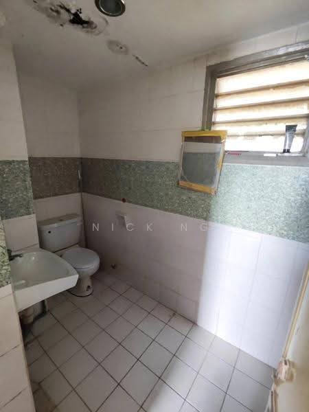 Apartment for Sale at Pangsapuri Nilam - Nick Ng - Bathroom - PropertyGuru.com.my