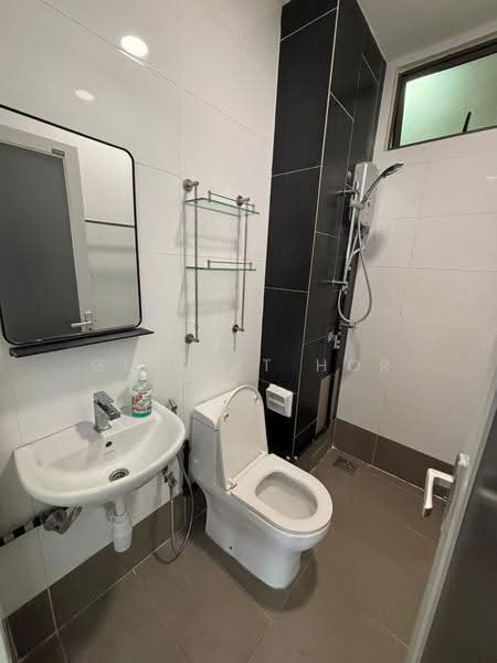 Kediaman Servis untuk Disewa di Seasons Garden Residences - Gilbert Hor - Bathroom - PropertyGuru.com.my