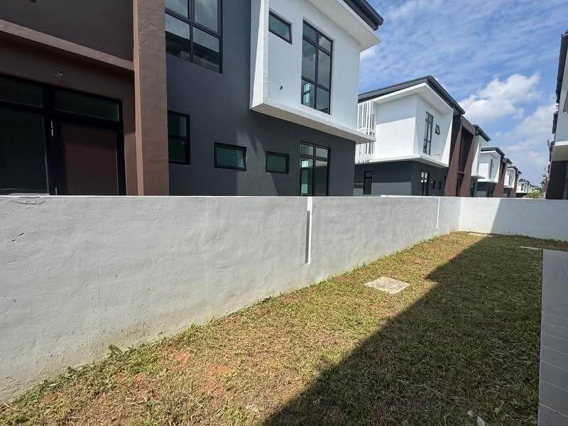 Semi-Detached House for Sale in Ulu Tiram (Johor) - Ben Lee - Exterior - PropertyGuru.com.my