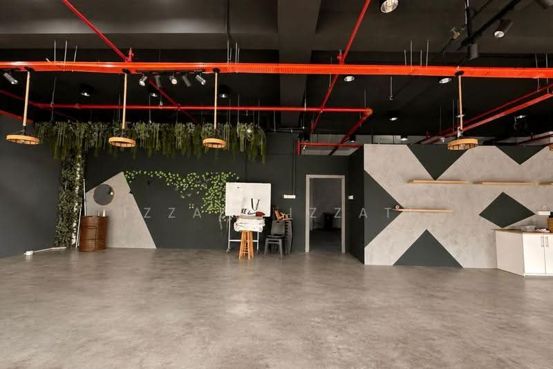 Shop / Office untuk Disewa di Bukit Jelutong (Shah Alam) - Izzaza Izzati - Interior - PropertyGuru.com.my