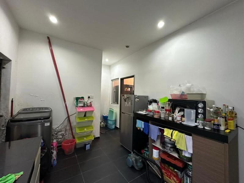 2-storey Terraced House for Sale in Taman Setia Indah (Tebrau) - William Tay - Kitchen - PropertyGuru.com.my