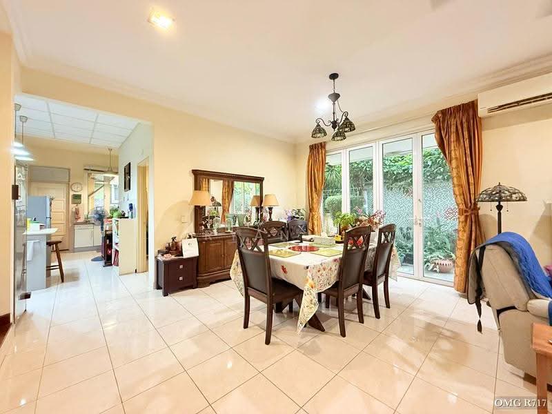 Rumah Berkembar untuk Dijual di Setia Alam (Selangor) - Ryan . - Dining Room - PropertyGuru.com.my