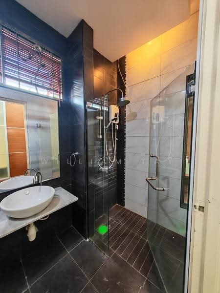 Rumah Kluster untuk Dijual di Taman Adda Heights (Tebrau) - William Tay - Bathroom - PropertyGuru.com.my