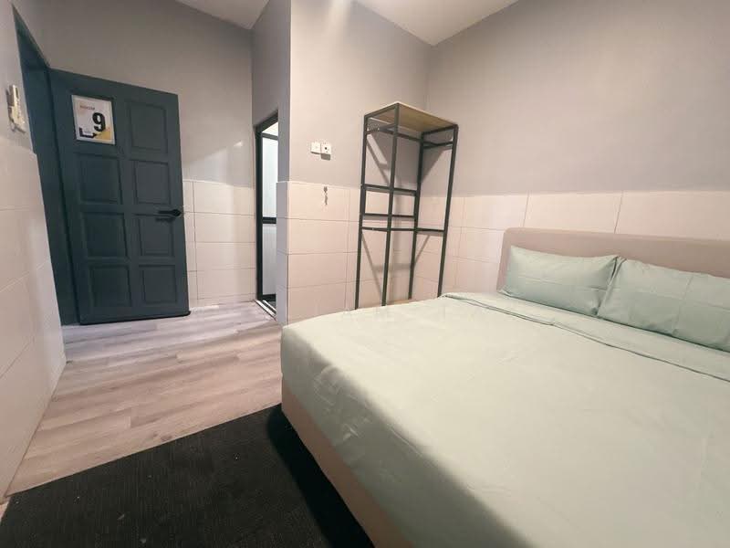 Rumah Berkembar untuk Dijual di Taman Kolam Air (Johor Bahru) - William Tay - Bedroom - PropertyGuru.com.my