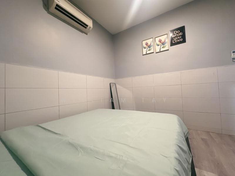 Rumah Berkembar untuk Dijual di Taman Kolam Air (Johor Bahru) - William Tay - Bedroom - PropertyGuru.com.my