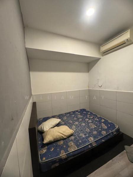 Rumah Berkembar untuk Dijual di Taman Kolam Air (Johor Bahru) - William Tay - Bedroom - PropertyGuru.com.my