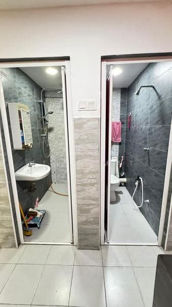 Apartment for Sale at Enggang Apartment - ITA AHMAT - Bathroom - PropertyGuru.com.my