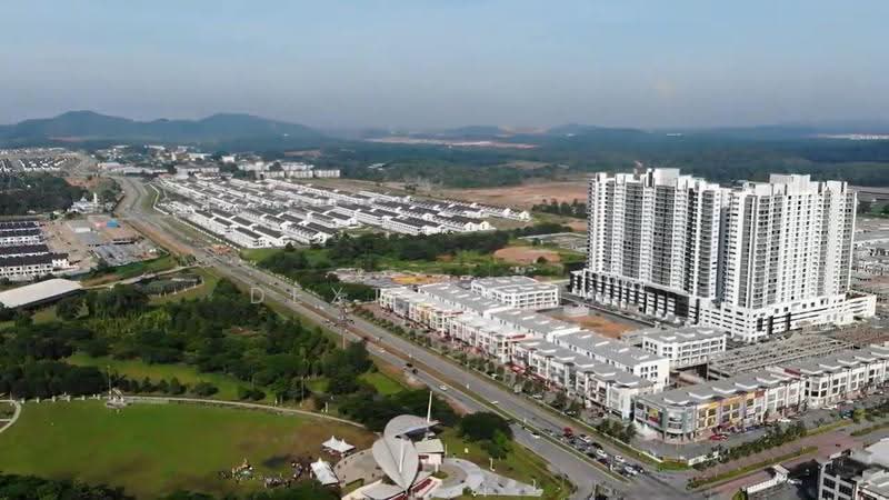 Kediaman Servis untuk Dijual di The Garden Residences - Dexter Lim - Exterior - PropertyGuru.com.my