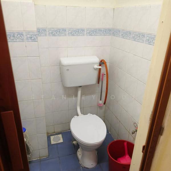 Apartment for Rent at Sri Begonia - Stanley Ooi - Bathroom - PropertyGuru.com.my