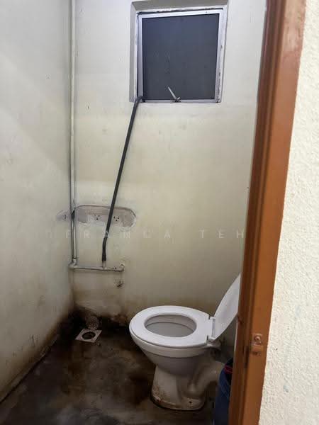 Rumah Teres 1-Tingkat untuk Dijual di Kampung Baru Ampang (Ampang) - Franca Teh - Bathroom - PropertyGuru.com.my