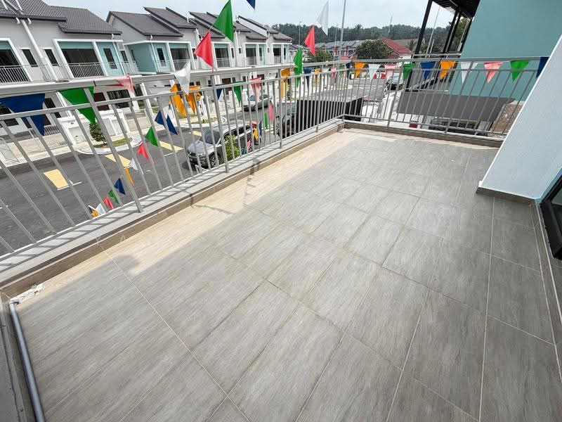 2-storey Terraced House for Sale in Dengkil (Selangor) - Yantie Qaleesya - Balcony - PropertyGuru.com.my
