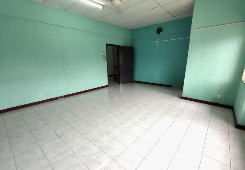 2-storey Terraced House for Sale in Bukit Rimau (Shah Alam) - Michelle Lee - Living Room - PropertyGuru.com.my