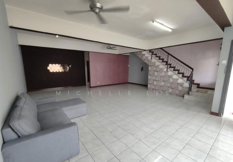 2-storey Terraced House for Sale in Bukit Rimau (Shah Alam) - Michelle Lee - Living Room - PropertyGuru.com.my