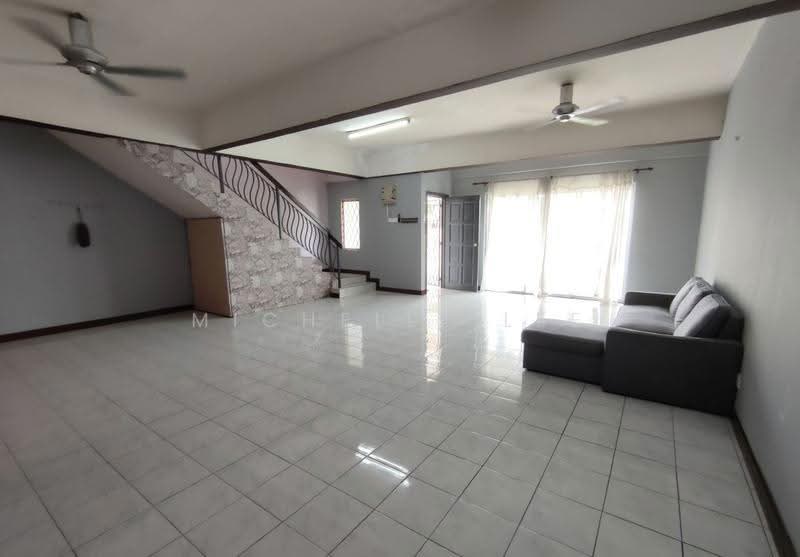 2-storey Terraced House for Sale in Bukit Rimau (Shah Alam) - Michelle Lee - Living Room - PropertyGuru.com.my