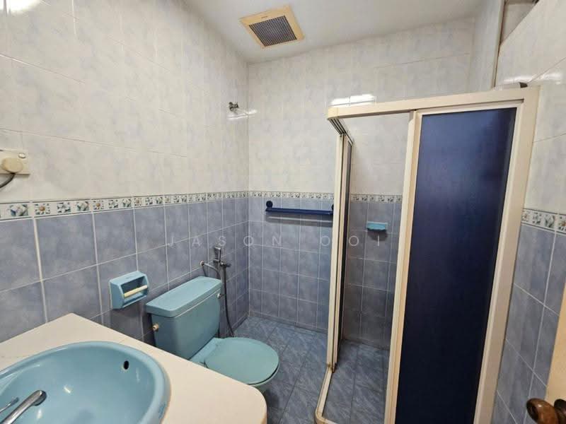 Rumah Teres 2-Tingkat untuk Dijual di Usj 3a (Subang Jaya) - Jason Ooi - Bathroom - PropertyGuru.com.my