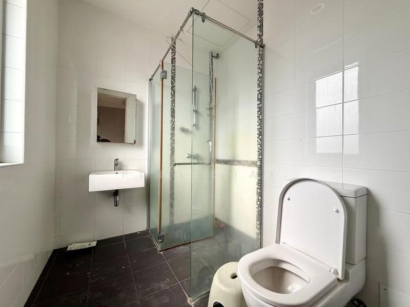 Rumah Teres 3-Tingkat untuk Dijual di 2 Permai (Tanjung Bungah) - Ping Koay - Bathroom - PropertyGuru.com.my