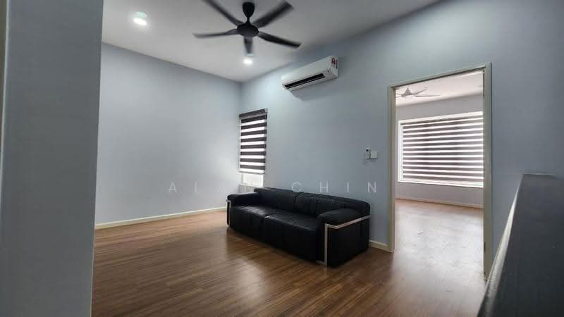 2-storey Terraced House for Rent in Bandar Gamuda Gardens (Rawang) - Alan Chin - Living Room - PropertyGuru.com.my