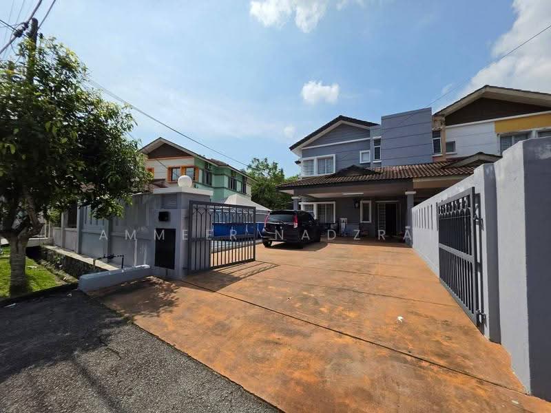 Semi-Detached House for Sale in Taman Tasik Semenyih (Semenyih) - Ammeer Nadzrai - Exterior - PropertyGuru.com.my