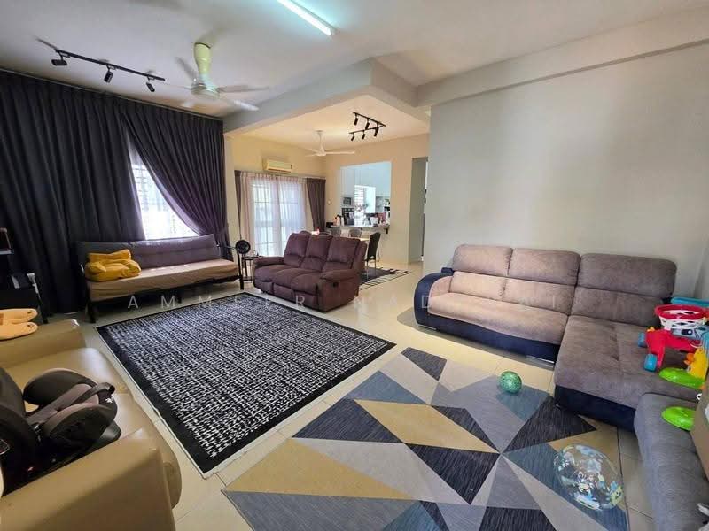 Semi-Detached House for Sale in Taman Tasik Semenyih (Semenyih) - Ammeer Nadzrai - Living Room - PropertyGuru.com.my