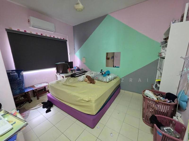 Semi-Detached House for Sale in Taman Tasik Semenyih (Semenyih) - Ammeer Nadzrai - Bedroom - PropertyGuru.com.my